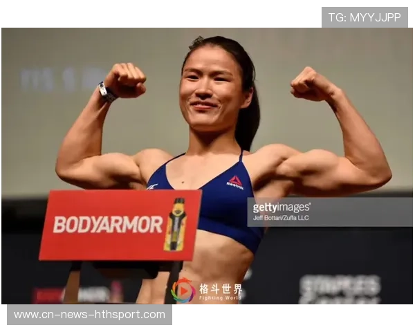 张伟丽继续作战动作衔接训练